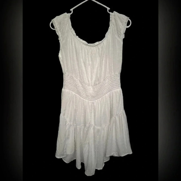 Aeropostale white textured dot dress with scoop neck NWOT - Picture 2 of 9